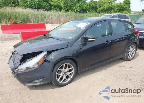 2015 Ford Focus Se z USA, uszkodzony, nr VIN 1FADP3K21FL254875
